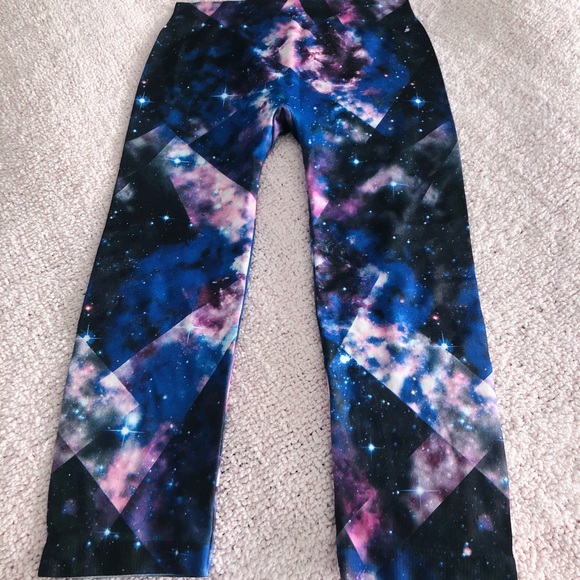 Medium galaxy leggings - Picture 2 of 3